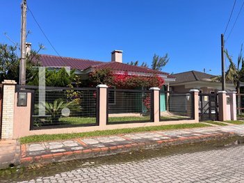 house em Rua Rio Comandaí, Centro - Xangri-Lá - RS