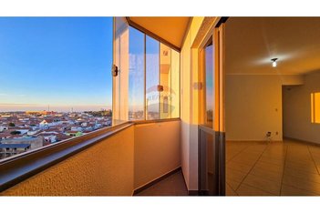 apartment em Rua Decimo Cassetari, Vila Carmelo - Botucatu - SP