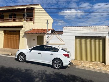 house em Alameda dos Jacarandás, Pinheiros - Varginha - MG