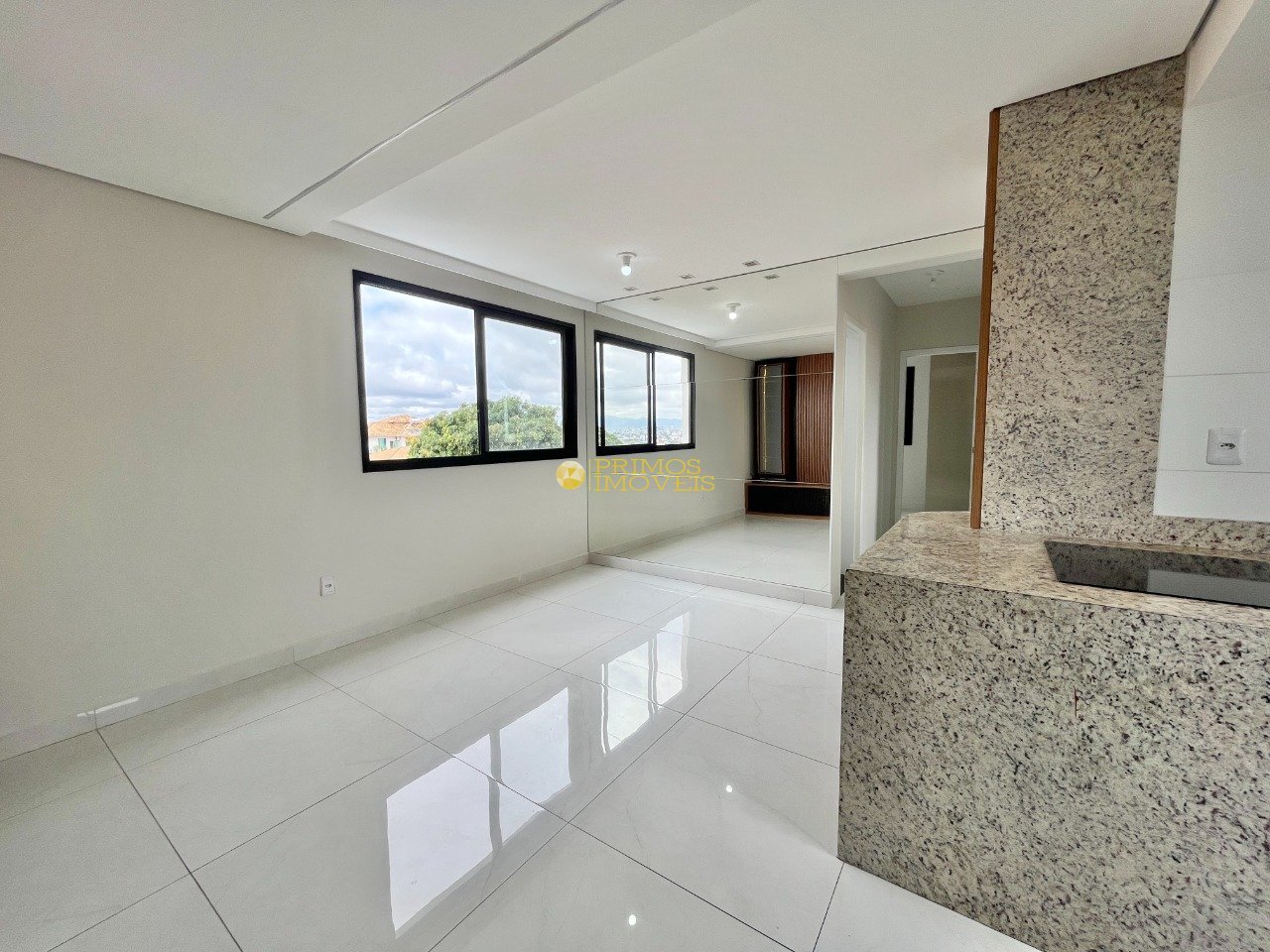 Apartamento com 3 quartos — Santa Mônica, Belo Horizonte