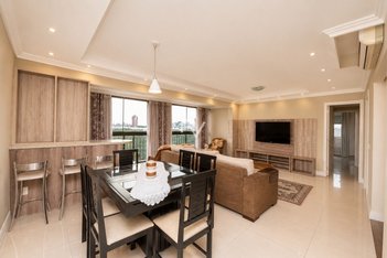 apartment em Avenida Túlio de Rose, Jardim Europa - Porto Alegre - RS