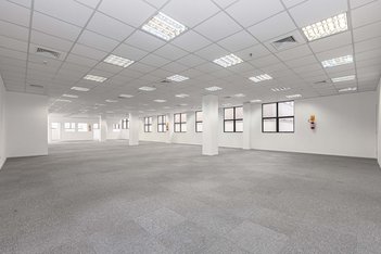 office em Rua Emiliano Perneta, Centro - Curitiba - PR