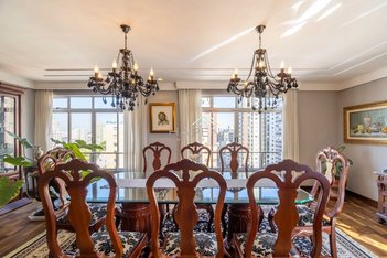 apartment em Rua Lourenço Pinto, Centro - Curitiba - PR