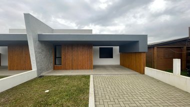 house em Rua Luís Comunelli, Rainha do Mar - Xangri-Lá - RS
