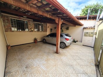 house em Rua Coronel Murta, Parque Xangri-Lá - Contagem - MG