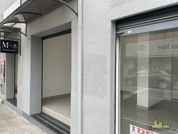 commercial_property em Rua Bernardino de Campos, Centro - Jacareí - SP