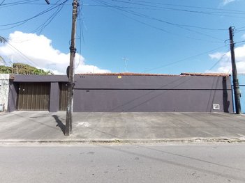 house em Rua Doutor José Furtado, Cidade dos Funcionários - Fortaleza - CE