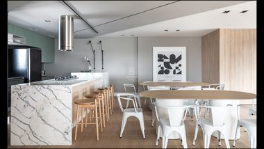 apartment em Rua Guilherme Pugsley, Água Verde - Curitiba - PR