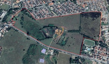 commercial_building em Doutor José Adhemar César Ribeiro, Moreira César - Pindamonhangaba - SP