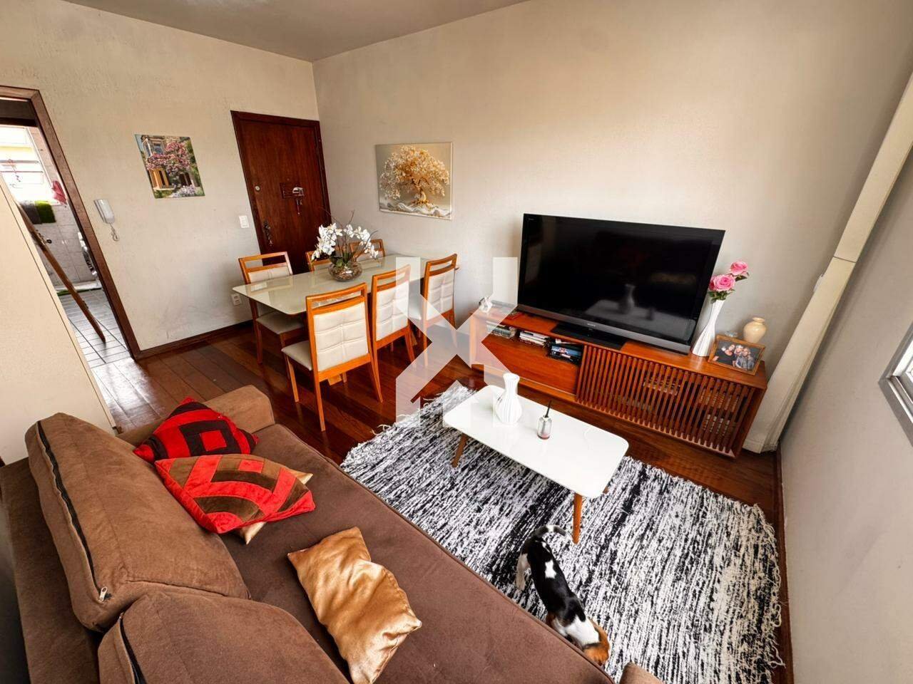 Apartamento com 3 quartos — Sagrada Família, Belo Horizonte