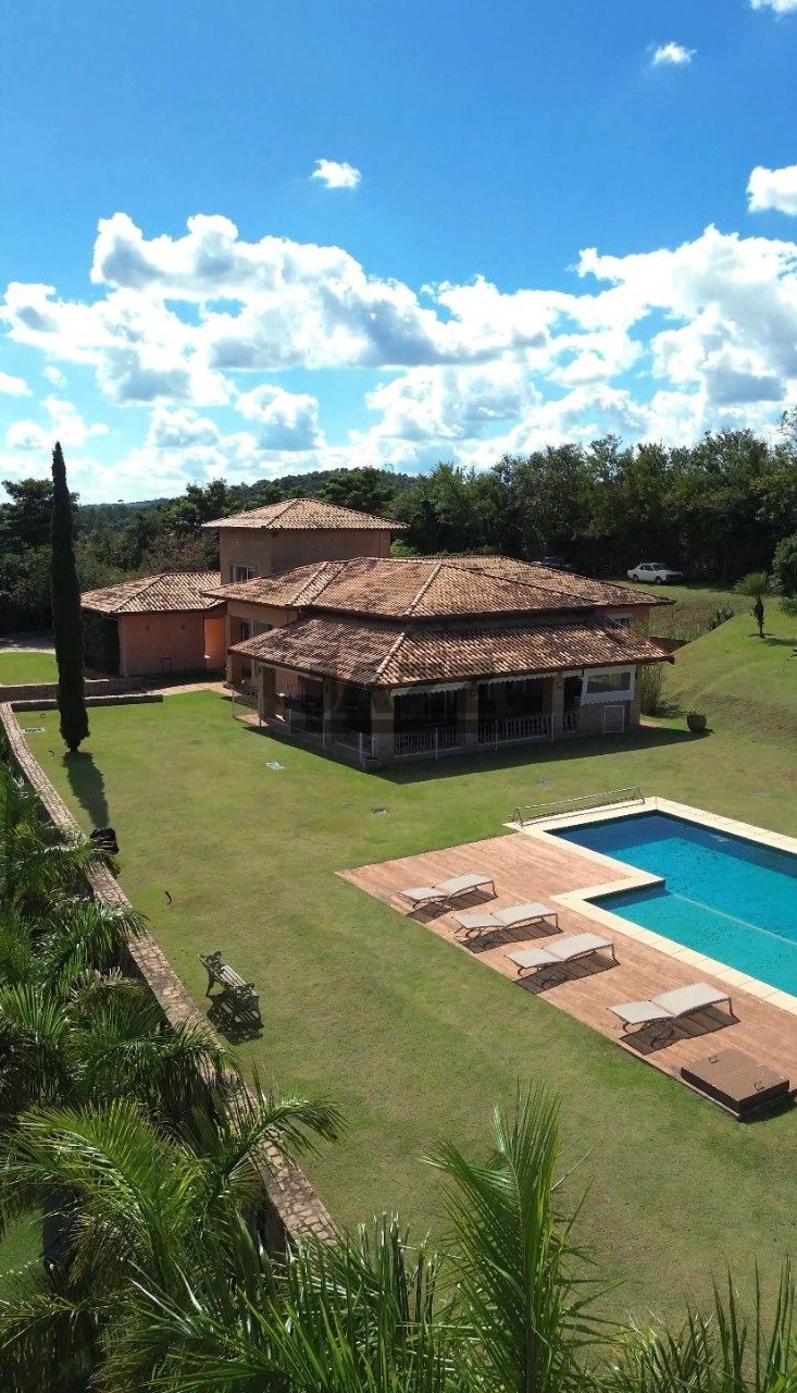 WhatsApp Image 2025-11-24 at 16.05