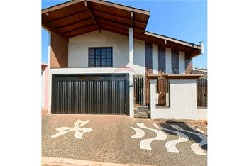 house em Rua Flávio Bonini, Jardim Santa Olívia II - Araras - SP