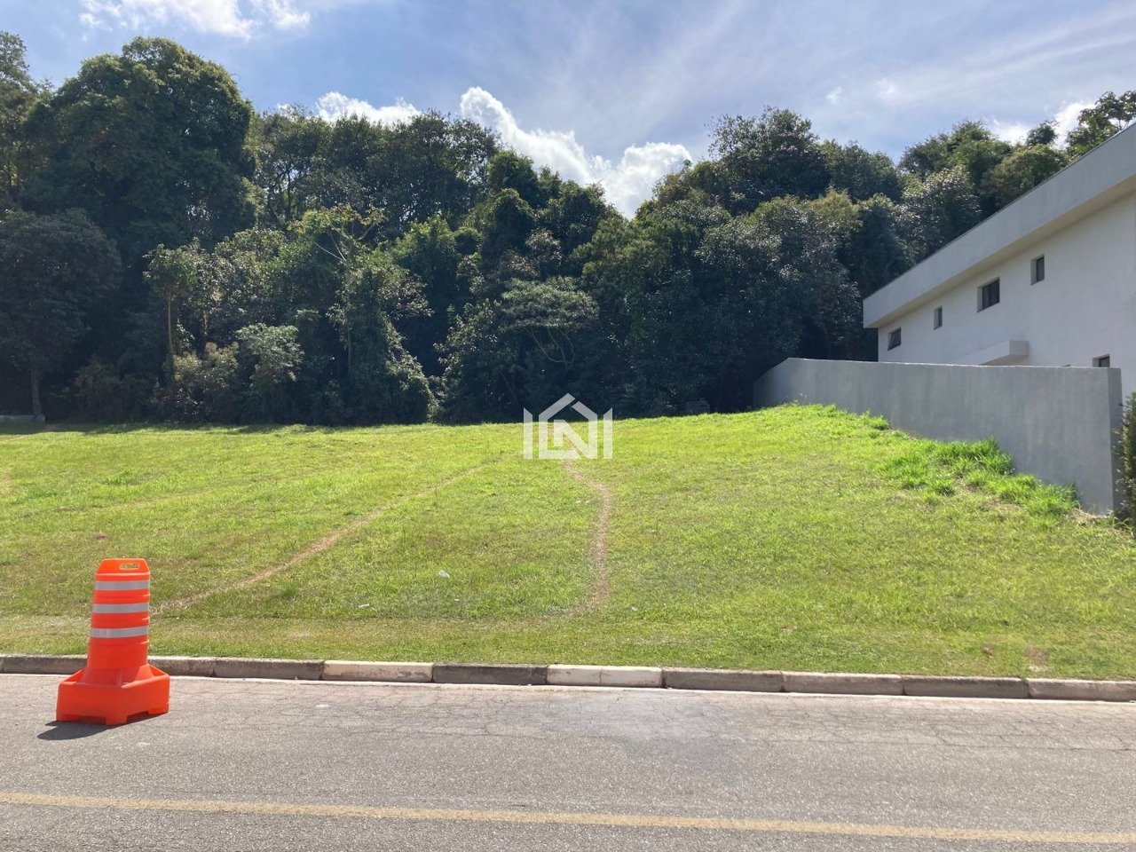 terreno a venda no condominio beverly hills