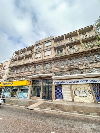 office em Benjamin Constant - Até 620 - Lado Par, São João - Porto Alegre - RS
