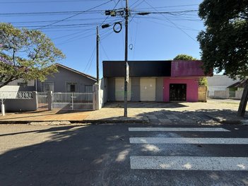 house em Rua Guia Lopes, Califórnia - Londrina - PR