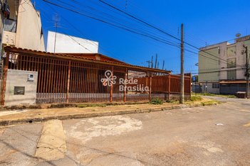 house em QE 9 Conjunto G, Guará II - Brasília - DF