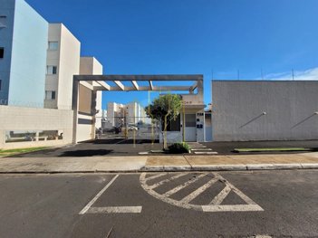 apartment em Alameda José de Oliveira Guimarães, Jardim Holanda - Uberlândia - MG
