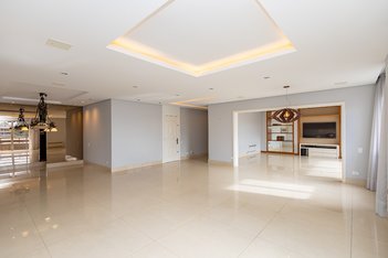 apartment em Avenida Visconde de Guarapuava, Batel - Curitiba - PR
