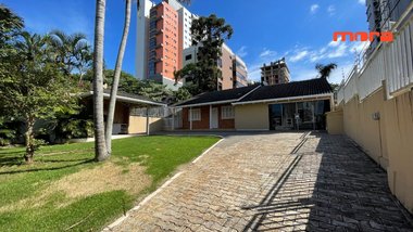 commercial_building em Mato Grosso, Centro - Chapecó - SC