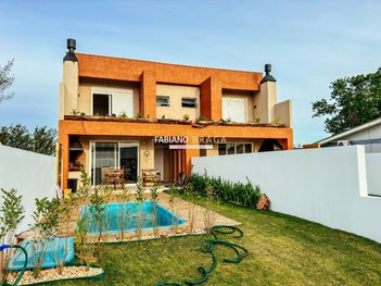 house em Rua Heitor Villa-Lobos, Rainha do Mar - Xangri-Lá - RS