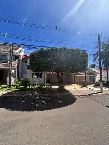 house em Avenida Guedner, Zona 07 - Maringá - PR
