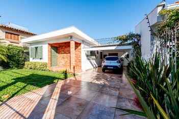 house em Rua Jacipuia, Guarujá - Porto Alegre - RS