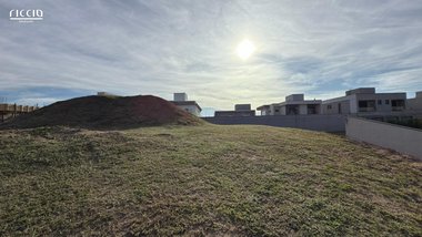 land_lot em Avenida Paratehy, Condomínio Reserva do Paratehy - São José dos Campos - SP