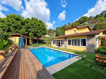 house em Estrada União e Indústria, Nogueira - Petrópolis - RJ
