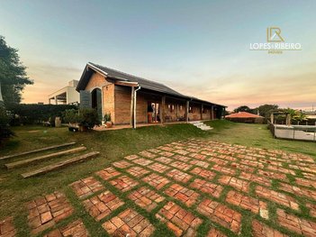 house em Rua Ary Antigas, Residencial Parque Laguna I - Botucatu - SP