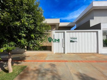house em Rua Machado de Assis, Jardim Cristhais - Dourados - MS