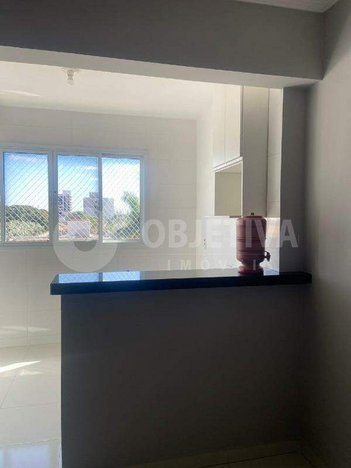 apartment em Avenida Salomão Abrahão, Santa Mônica - Uberlândia - MG