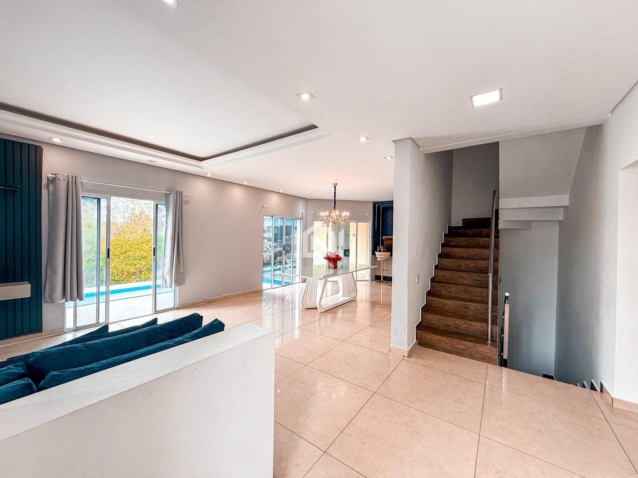 casa para venda ou locacao no condominio granja caiapia - salas integradas