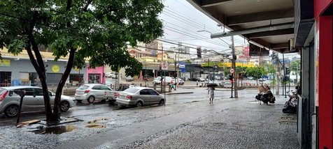 business em Avenida Bernardo de Vasconcelos, Ipiranga - Belo Horizonte - MG