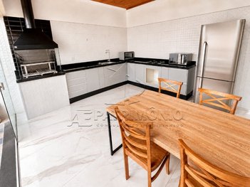 house em Avenida Três de Março, Aparecidinha - Sorocaba - SP