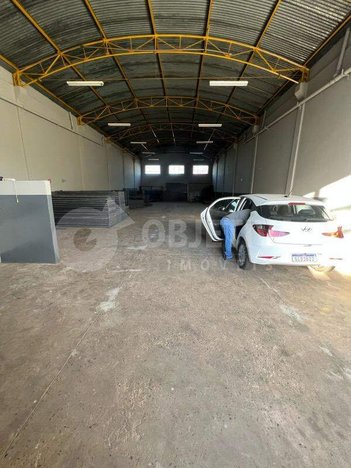 industrial em Rua João Justino Fernandes, Presidente Roosevelt - Uberlândia - MG