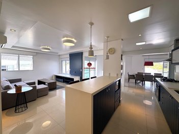 apartment em Avenida dos Dourados, Jurerê Internacional - Florianópolis - SC