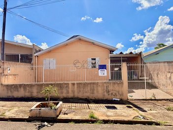 house em Rua Doutor Moacyr Arcoverde, Aquilles Sthengel - Londrina - PR