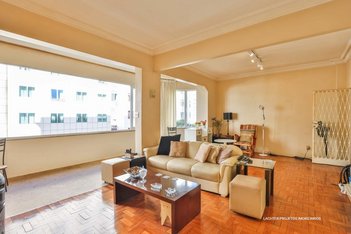 apartment em Avenida Nossa Senhora de Copacabana, Copacabana - Rio de Janeiro - RJ