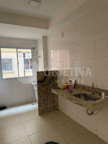 apartment em Rua Aristides Fernandes de Moraes, Conjunto Alvorada - Uberlândia - MG