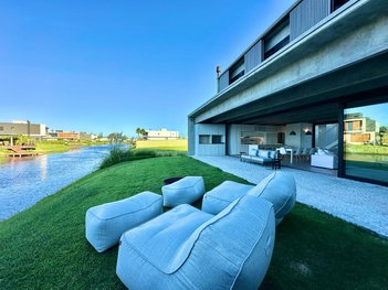 house em Rua Rio Jacuí, Centro - Xangri-Lá - RS