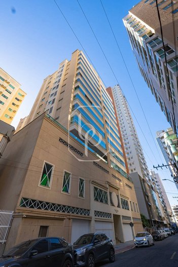 apartment em Rua 224, Meia Praia - Itapema - SC
