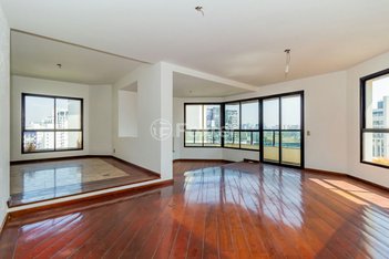 apartment em Rua Araguari, Vila Uberabinha - São Paulo - SP