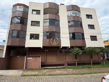 apartment em Rua João Pioner, Sagrada Família - Caxias do Sul - RS