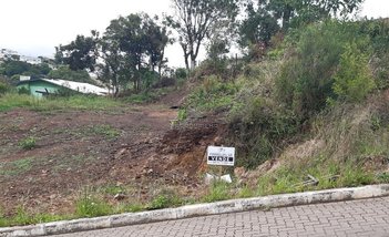 land_lot em Rua Cézar José Francischini, Santa Catarina - Farroupilha - RS