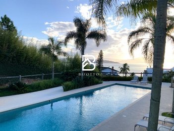 apartment em Tertuliano Brito Xavier, Jurerê - Florianópolis - SC