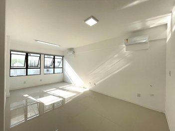 office em Rua Lauro Linhares, Trindade - Florianópolis - SC