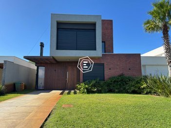 house em Avenida Diamante, Rainha do Mar - Xangri-Lá - RS