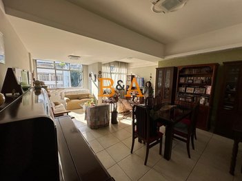 apartment em Rua das Laranjeiras, Laranjeiras - Rio de Janeiro - RJ