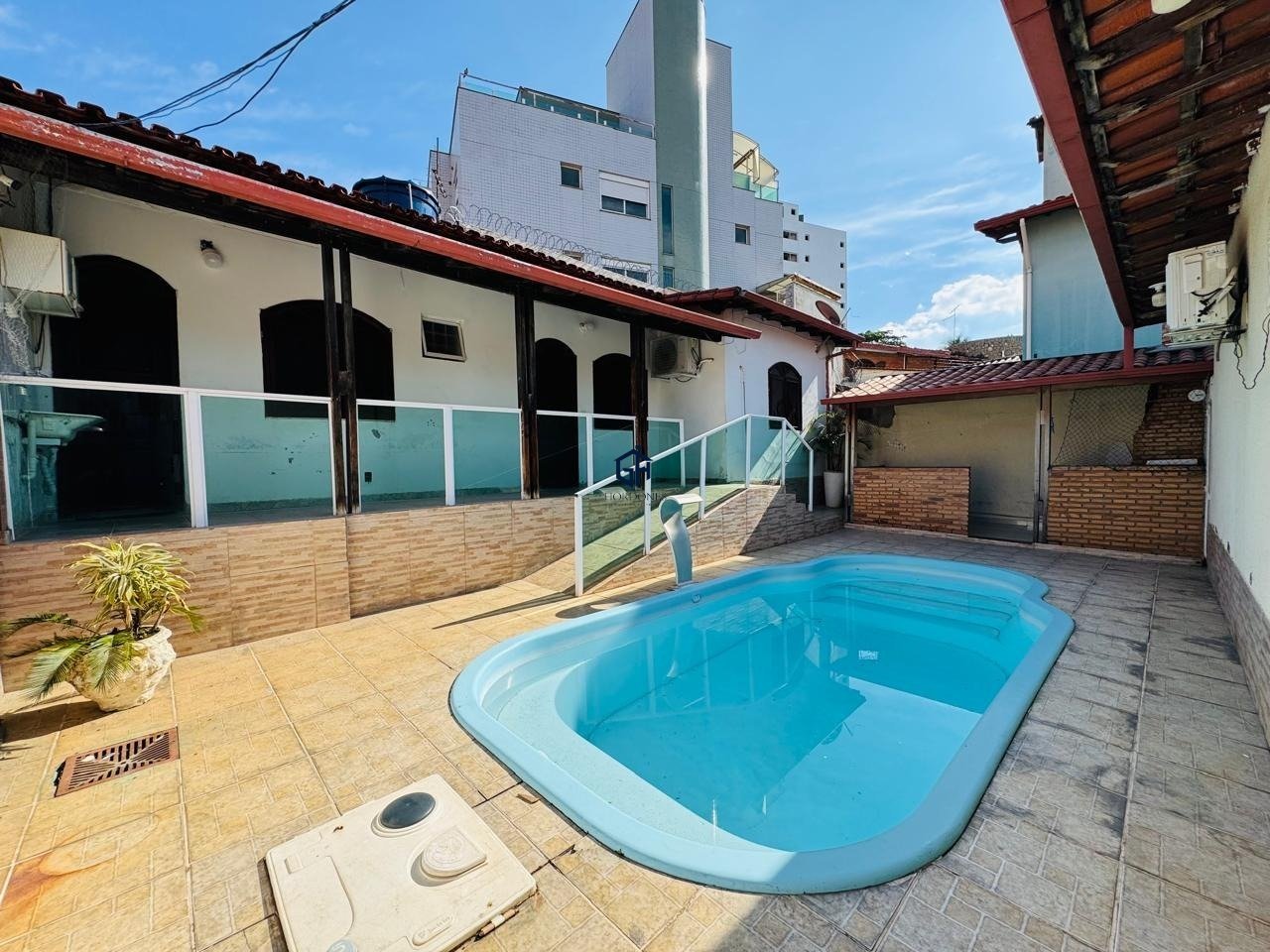 Casa com 3 quartos — Jaraguá, Belo Horizonte