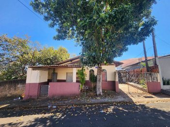 house em Rua Doutor Mário Soares, Jardim Bom Pastor - Botucatu - SP